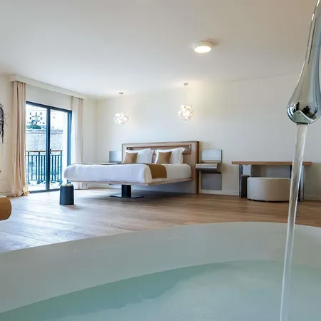 & Kasano - Handwritten Collection Hotel