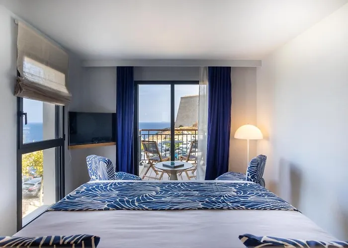 Hotel & Kasano - Handwritten Collection