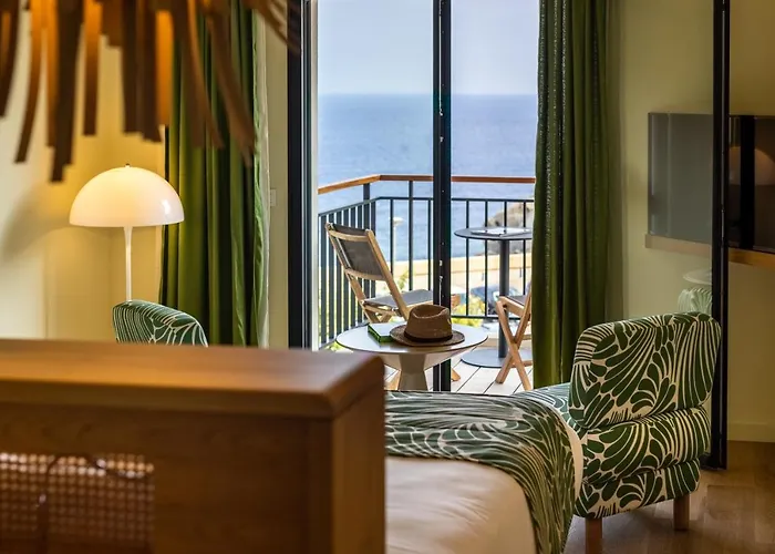 Hotel & Kasano - Handwritten Collection