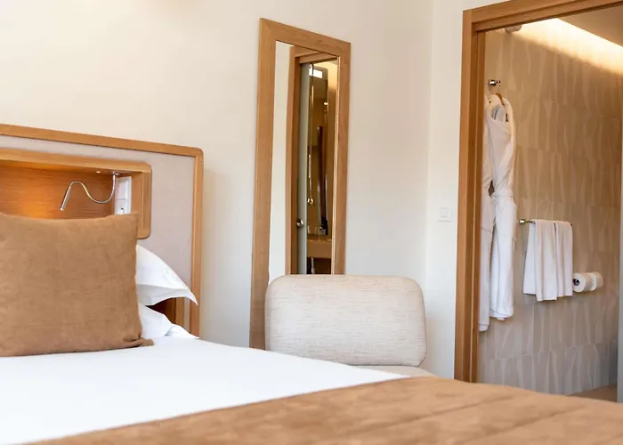 Hotel & Kasano - Handwritten Collection