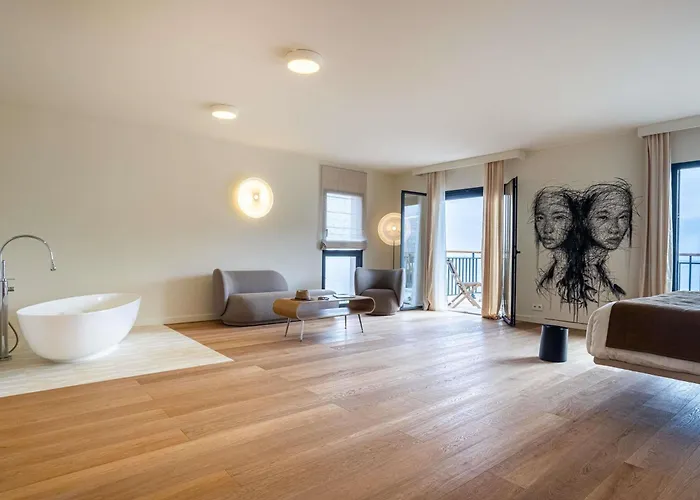 Hotel & Kasano - Handwritten Collection