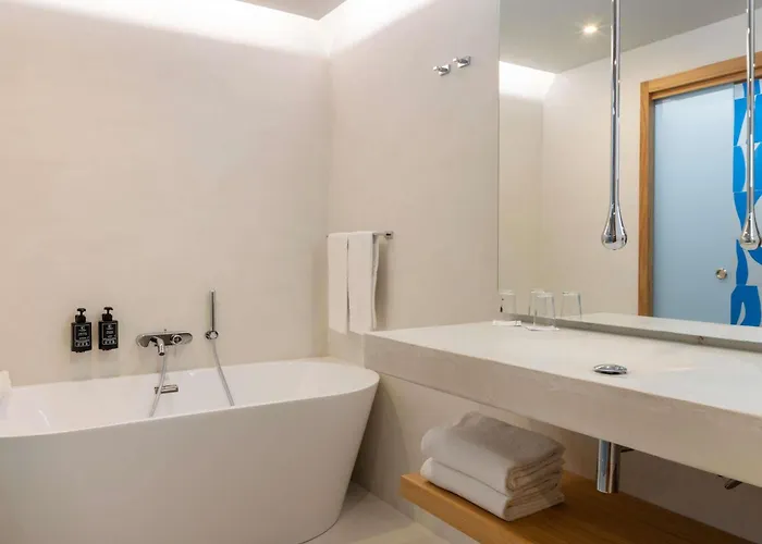 Hotel & Kasano - Handwritten Collection 4*